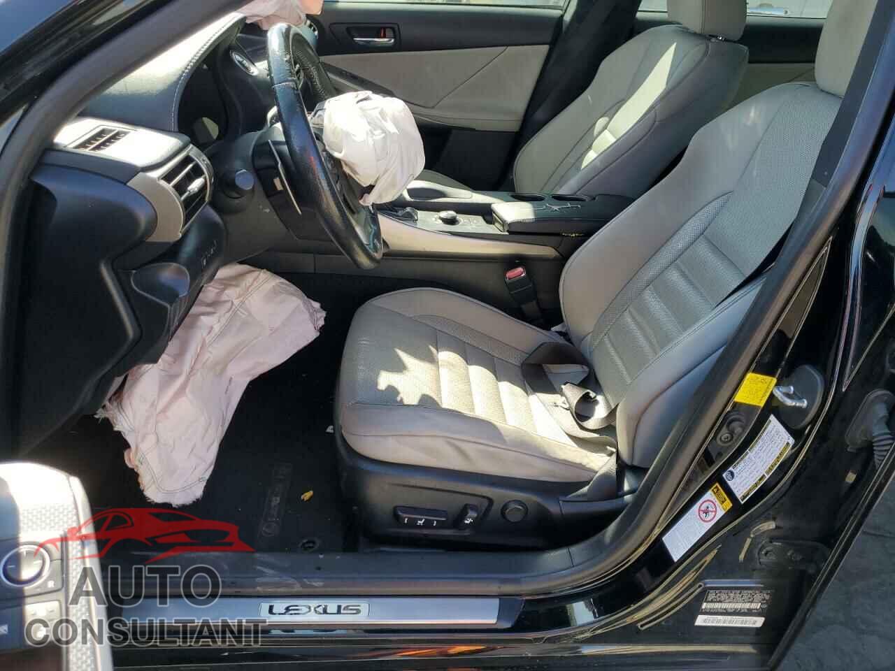 LEXUS IS 2015 - JTHBF1D26F5065731