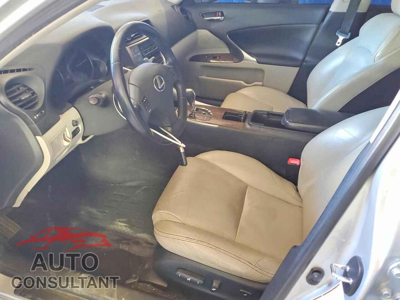 LEXUS IS 2010 - JTHBF5C27A2095193