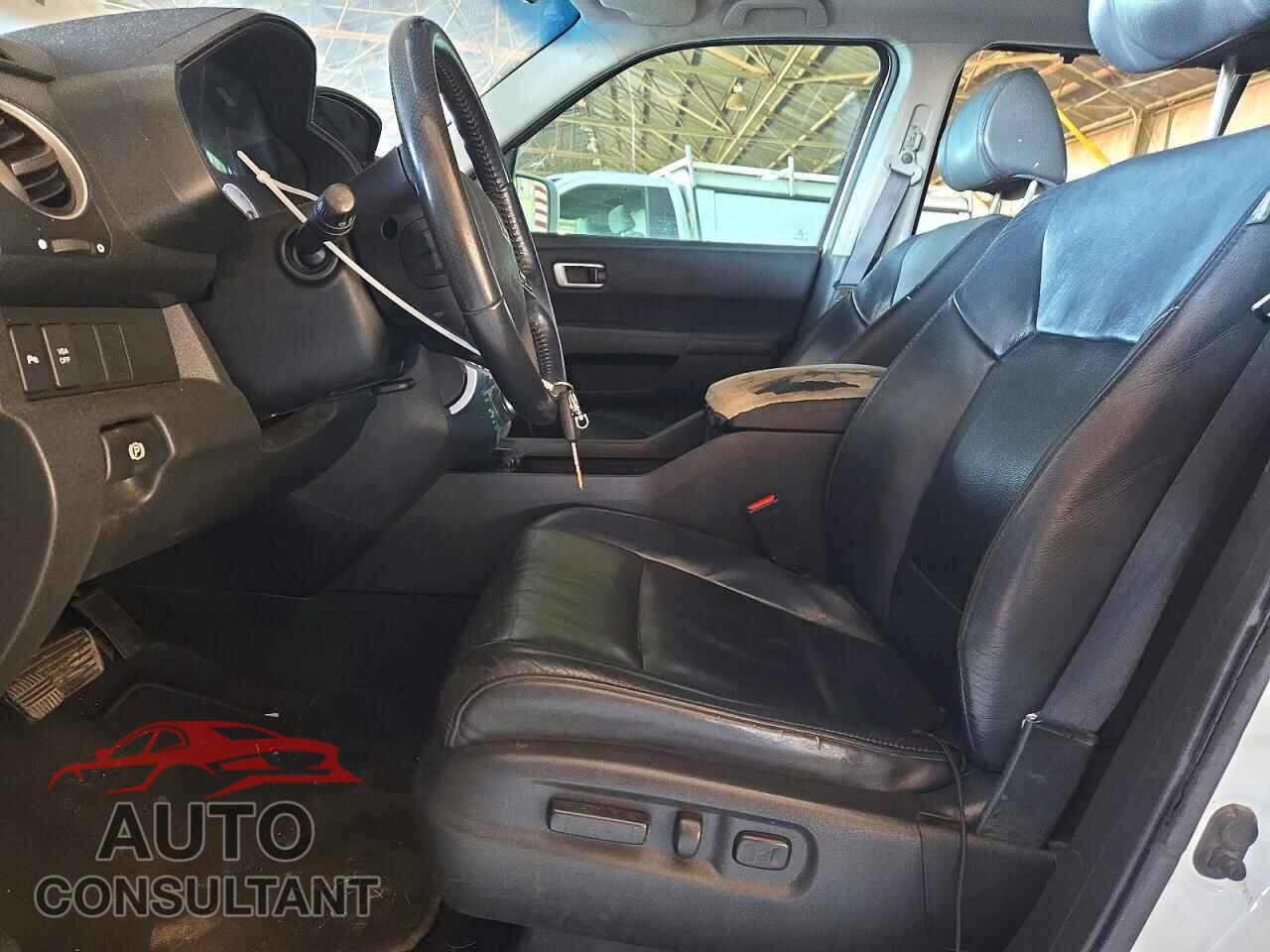 HONDA PILOT 2011 - 5FNYF4H95BB078189