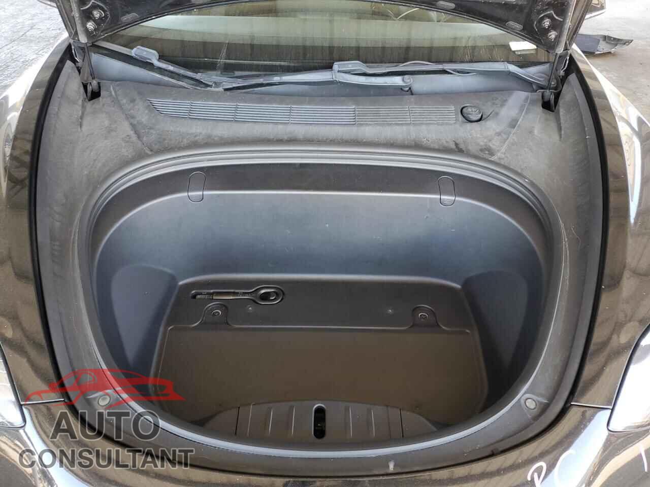 TESLA MODEL 3 2019 - 5YJ3E1EA5KF412554