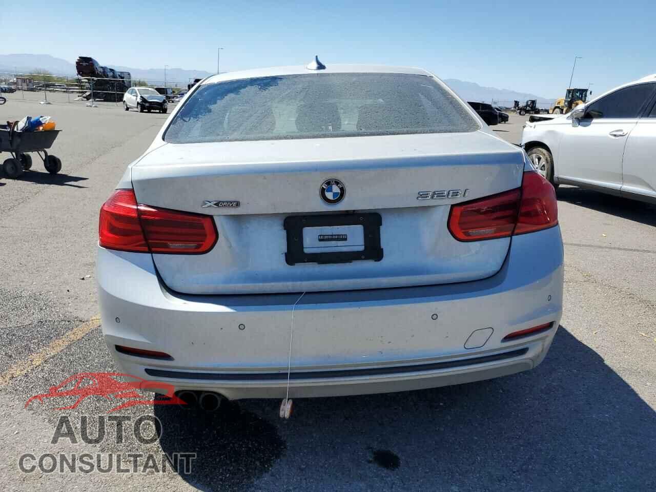 BMW 3 SERIES 2016 - WBA8E3G52GNU04872