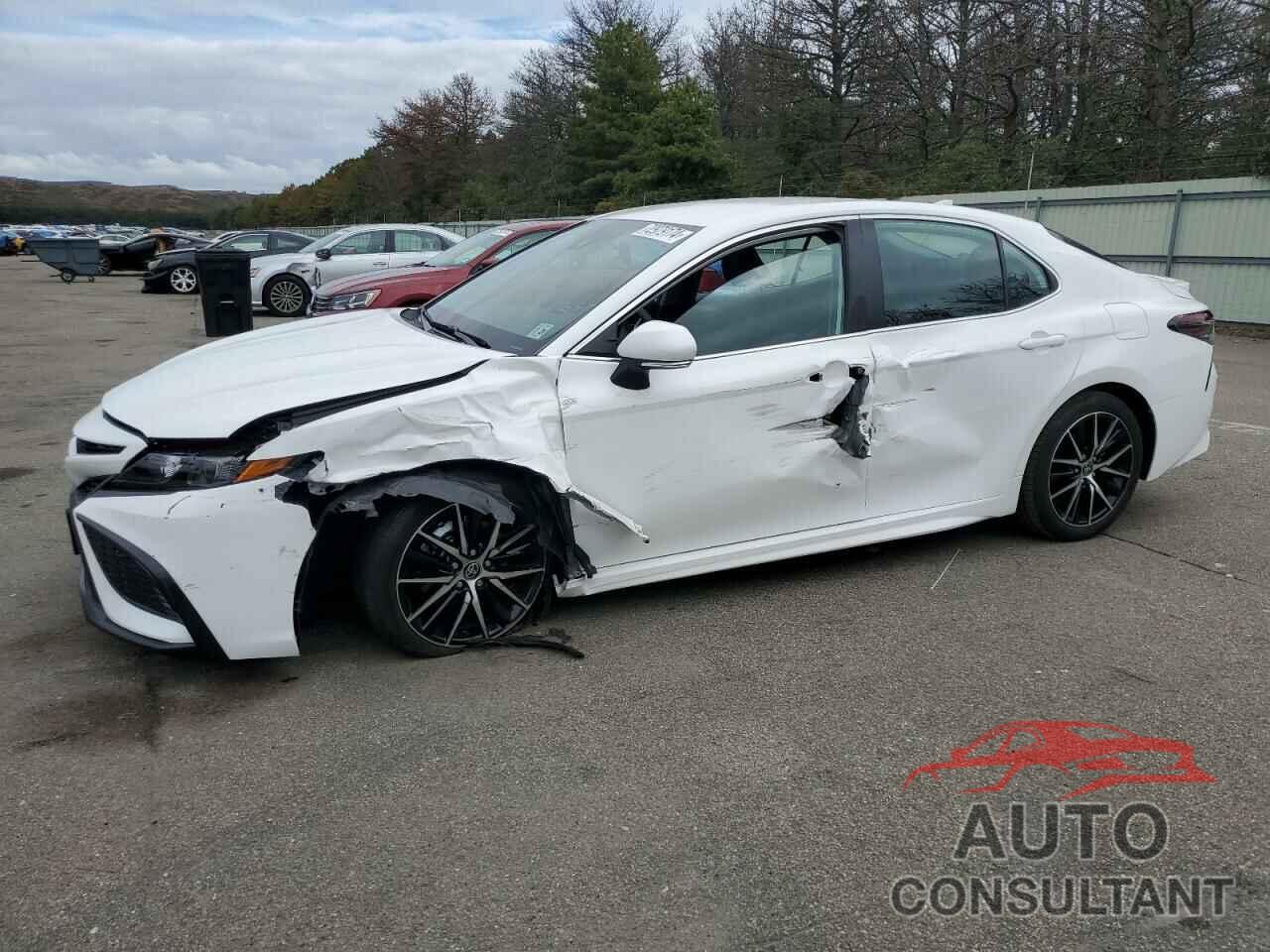 TOYOTA CAMRY 2024 - 4T1G11AK7RU229178