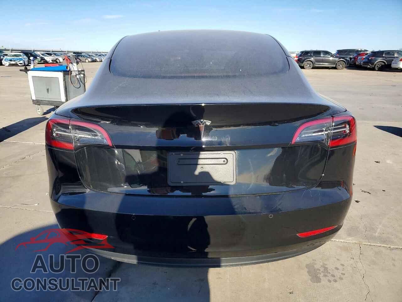 TESLA MODEL 3 2021 - 5YJ3E1EA9MF908105