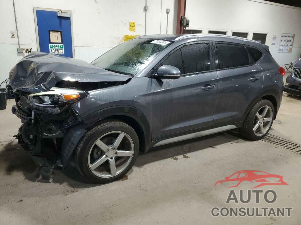 HYUNDAI TUCSON 2018 - KM8J3CAL0JU691610