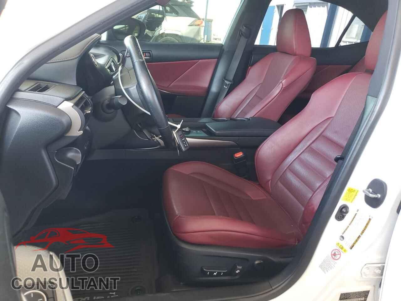 LEXUS IS 2017 - JTHBA1D21H5041371