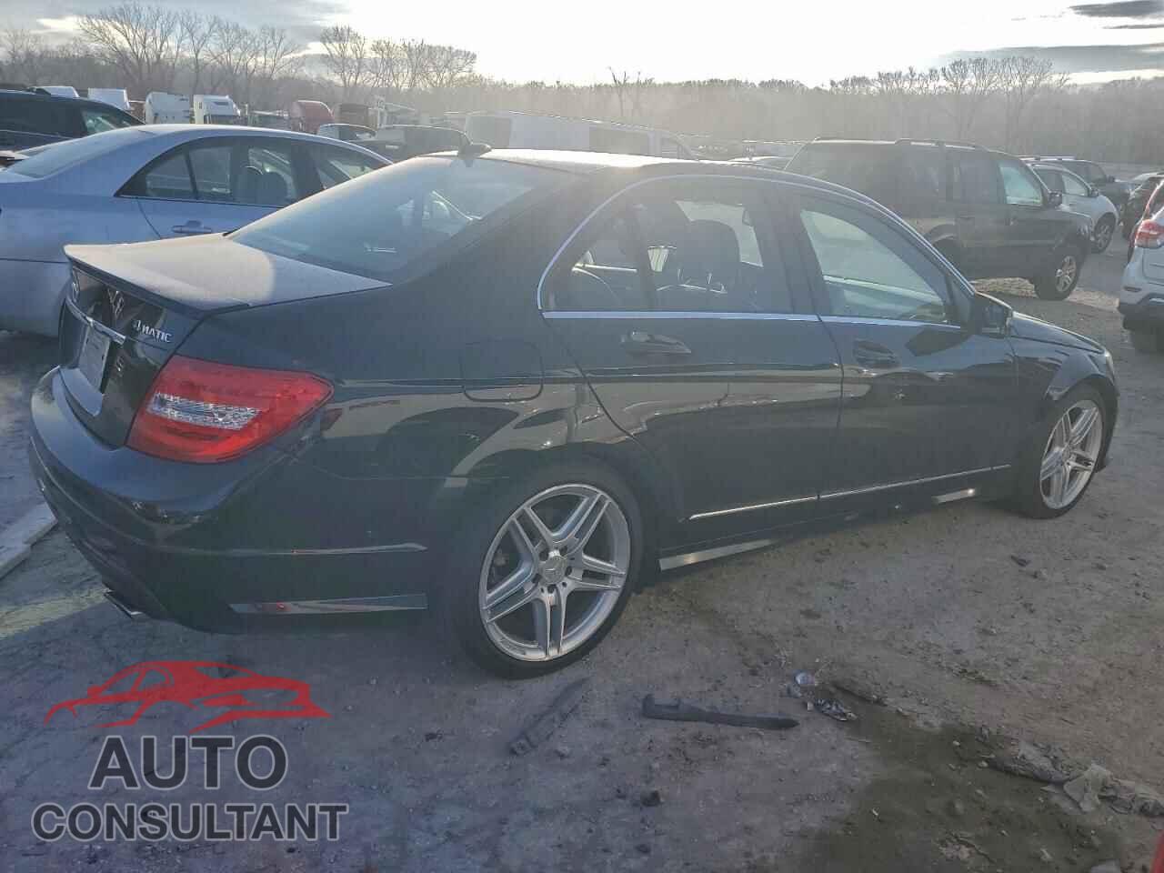 MERCEDES-BENZ C-CLASS 2013 - WDDGF8AB7DA809514