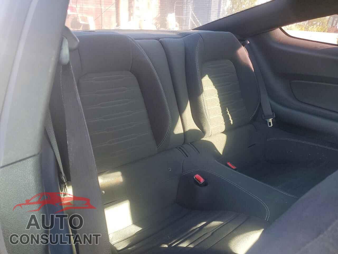 FORD MUSTANG 2017 - 1FA6P8CF8H5272322