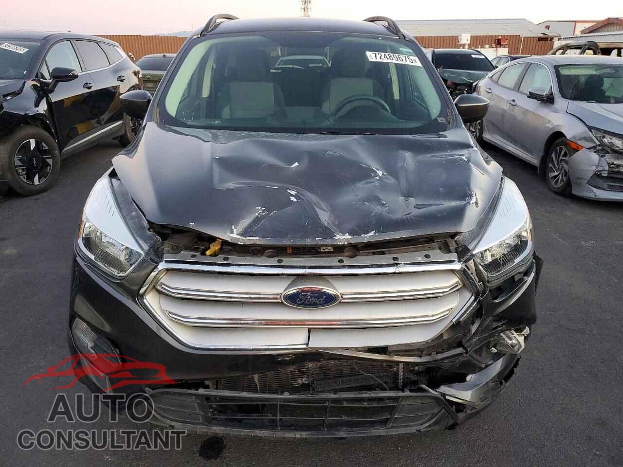FORD ESCAPE 2018 - 1FMCU0GD0JUD22069