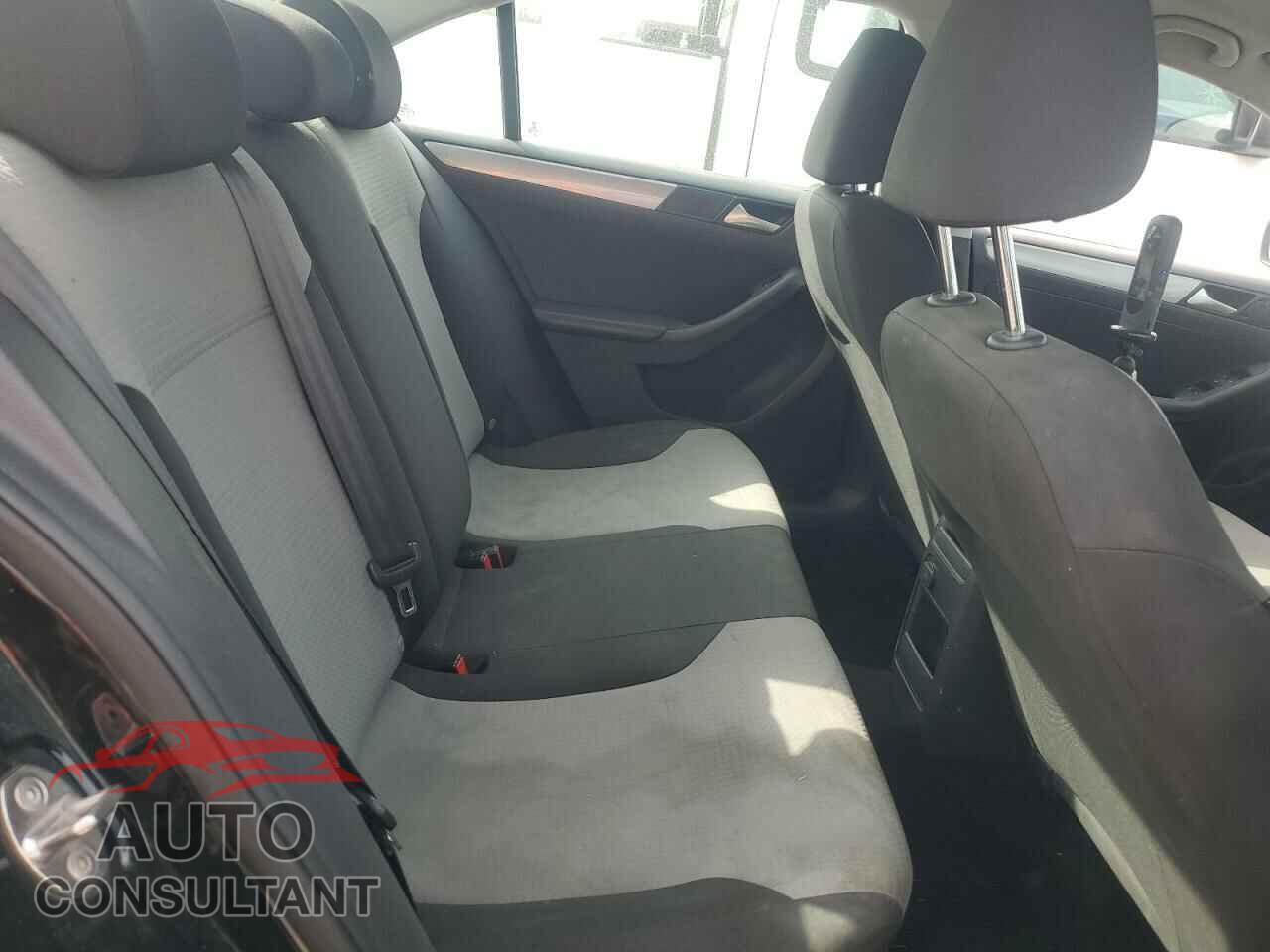 VOLKSWAGEN JETTA 2017 - 3VW2B7AJ2HM275698