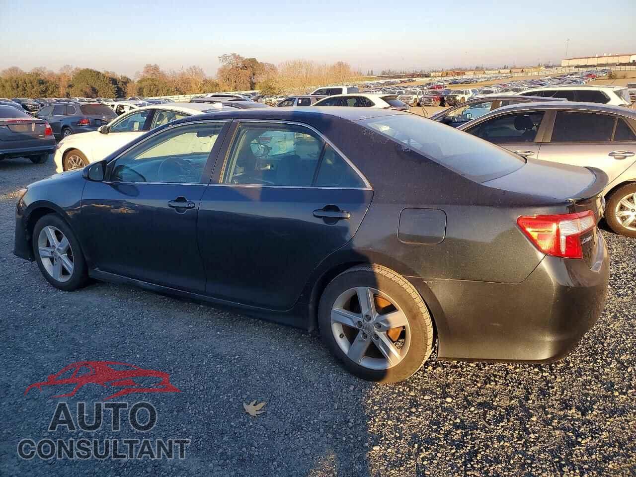 TOYOTA CAMRY 2014 - 4T1BF1FK4EU318009