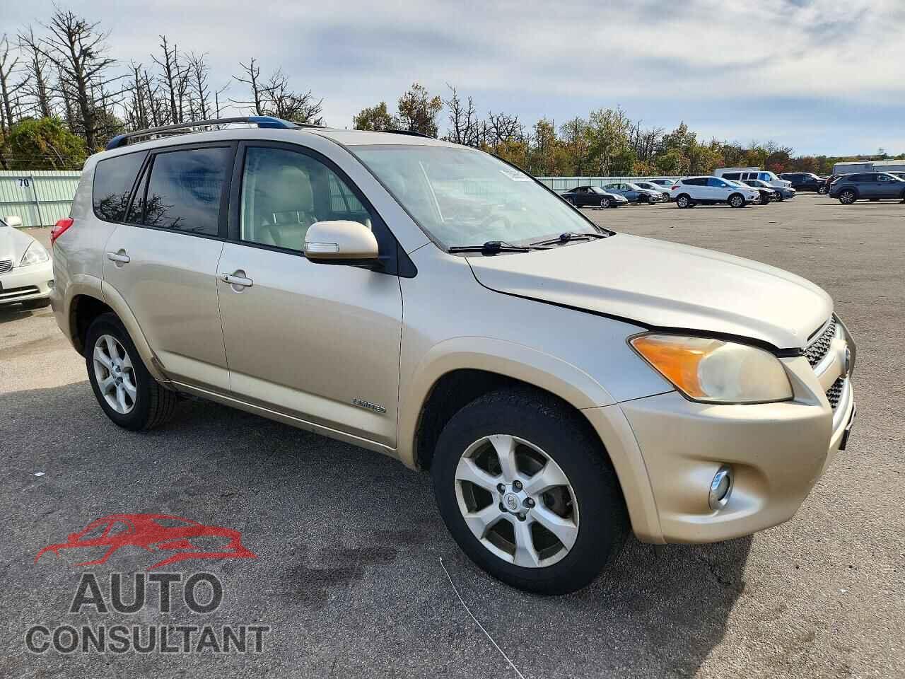 TOYOTA RAV4 2011 - JTMDF4DV9BD042952