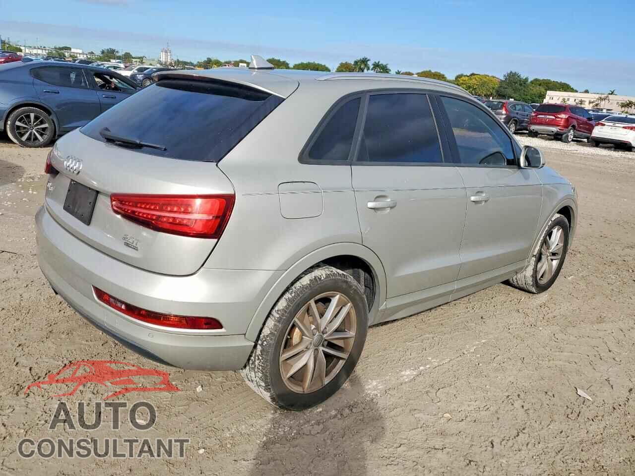 AUDI Q3 2017 - WA1ECCFS8HR012678