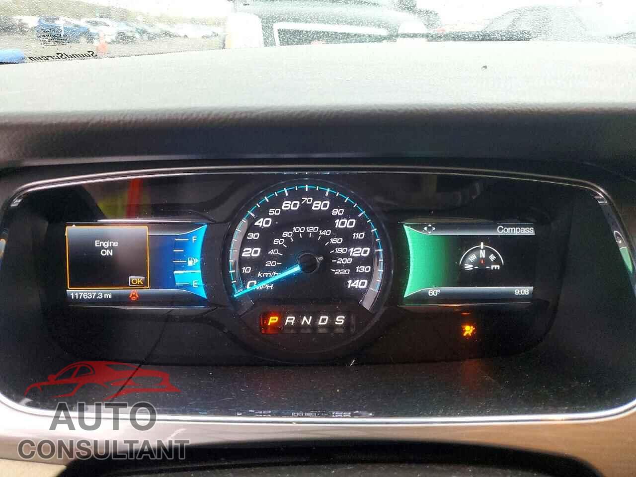 FORD TAURUS 2017 - 1FAHP2E83HG133191