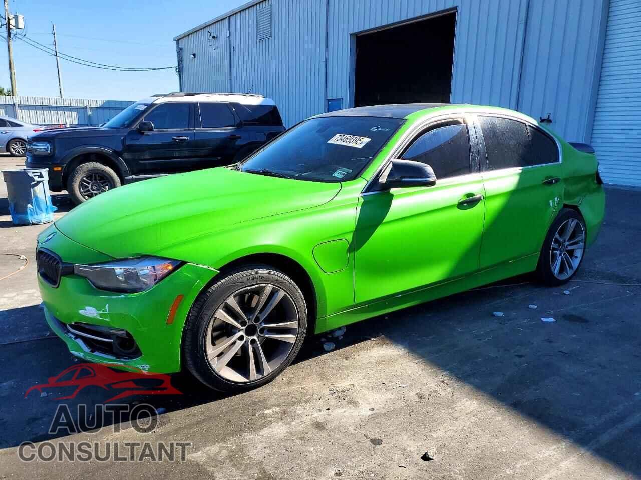 BMW 3 SERIES 2017 - WBA8E1C33HA159064