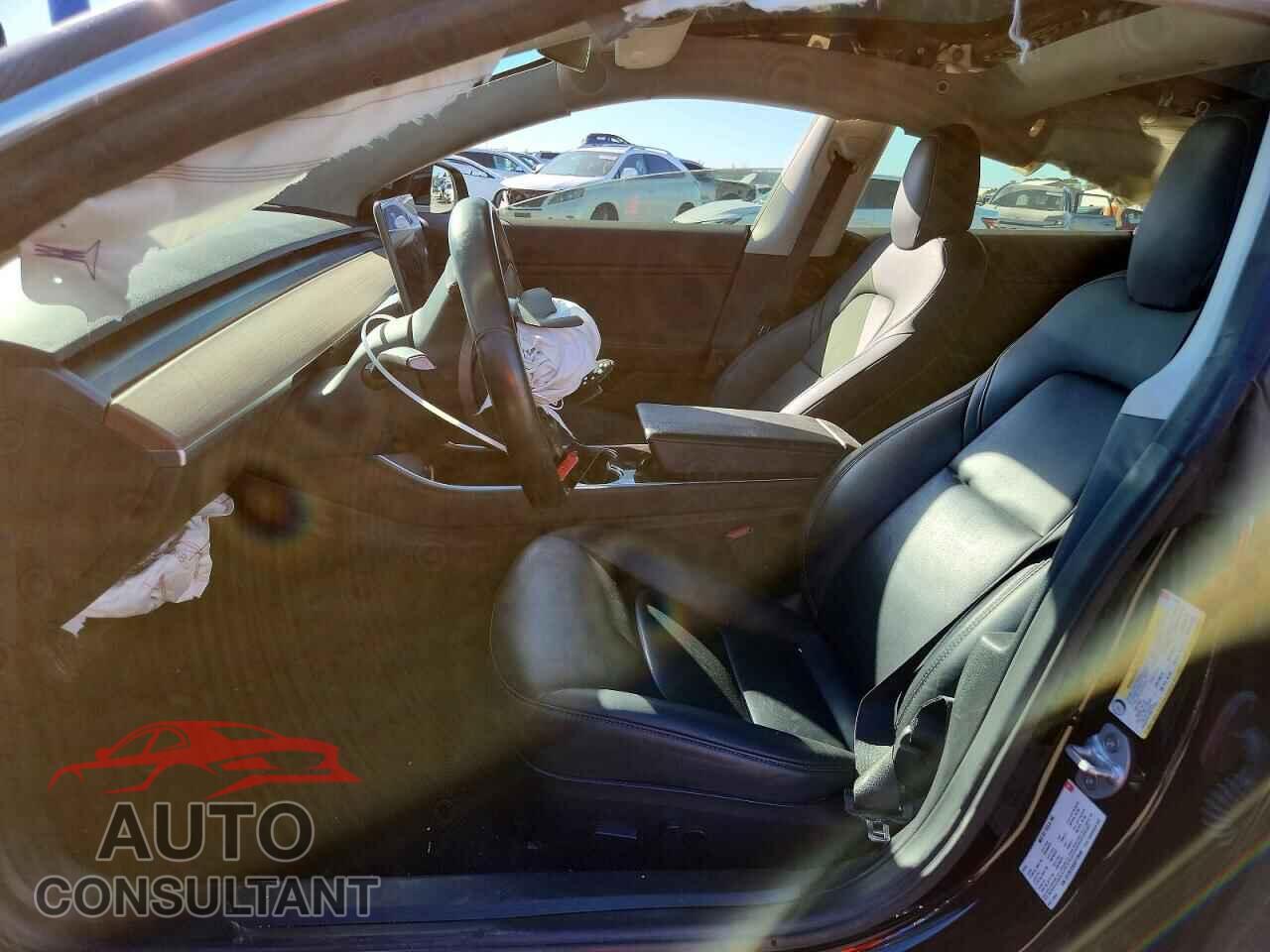TESLA MODEL 3 2018 - 5YJ3E1EA3JF179448