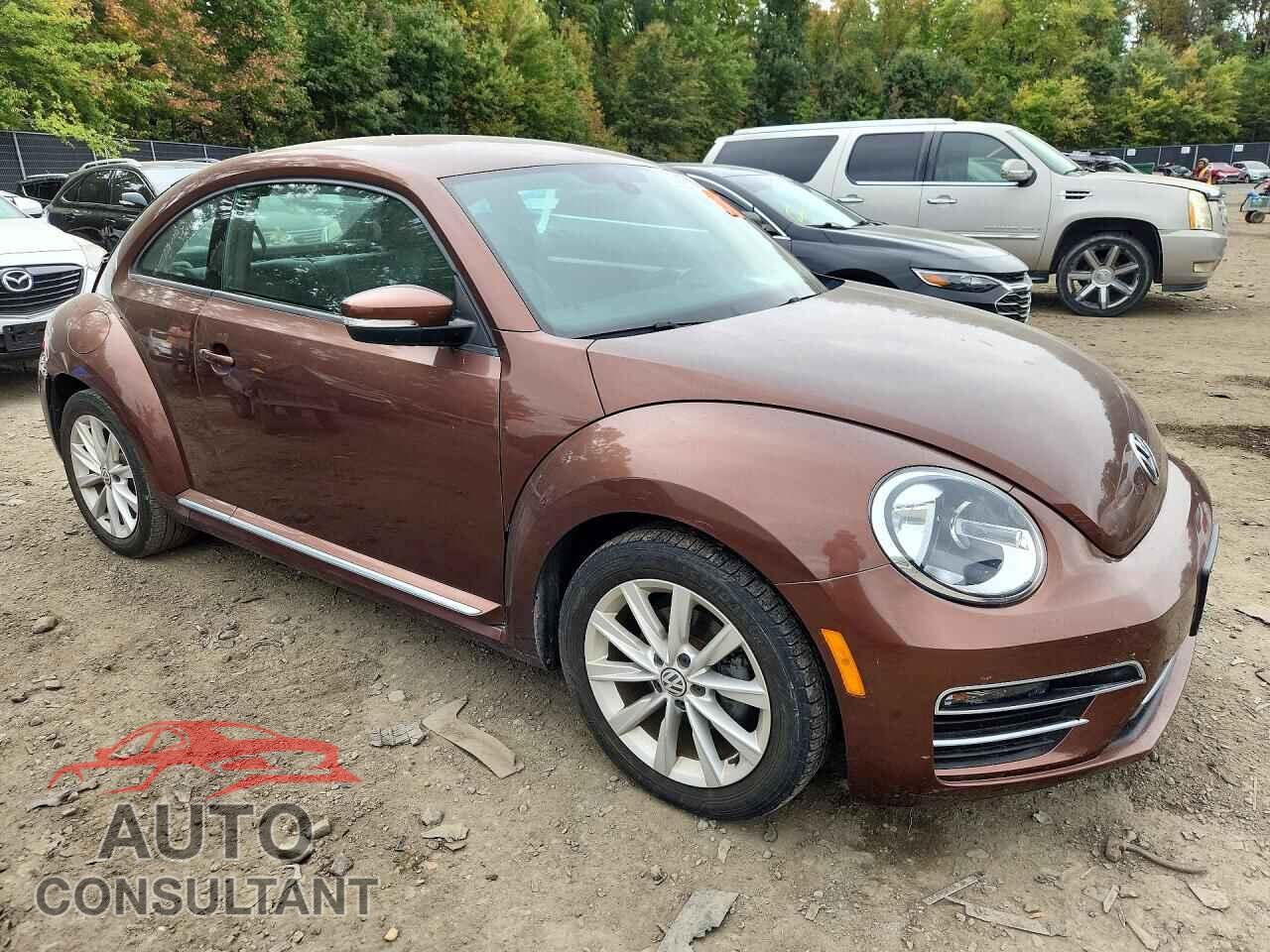 VOLKSWAGEN BEETLE 2017 - 3VWJ17AT6HM621283