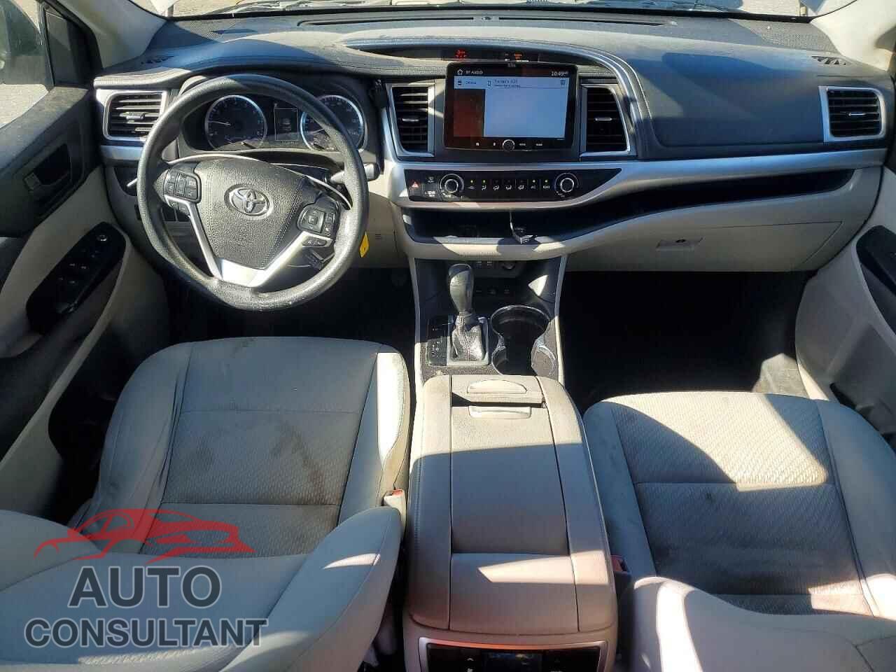TOYOTA HIGHLANDER 2018 - 5TDBZRFH8JS905150
