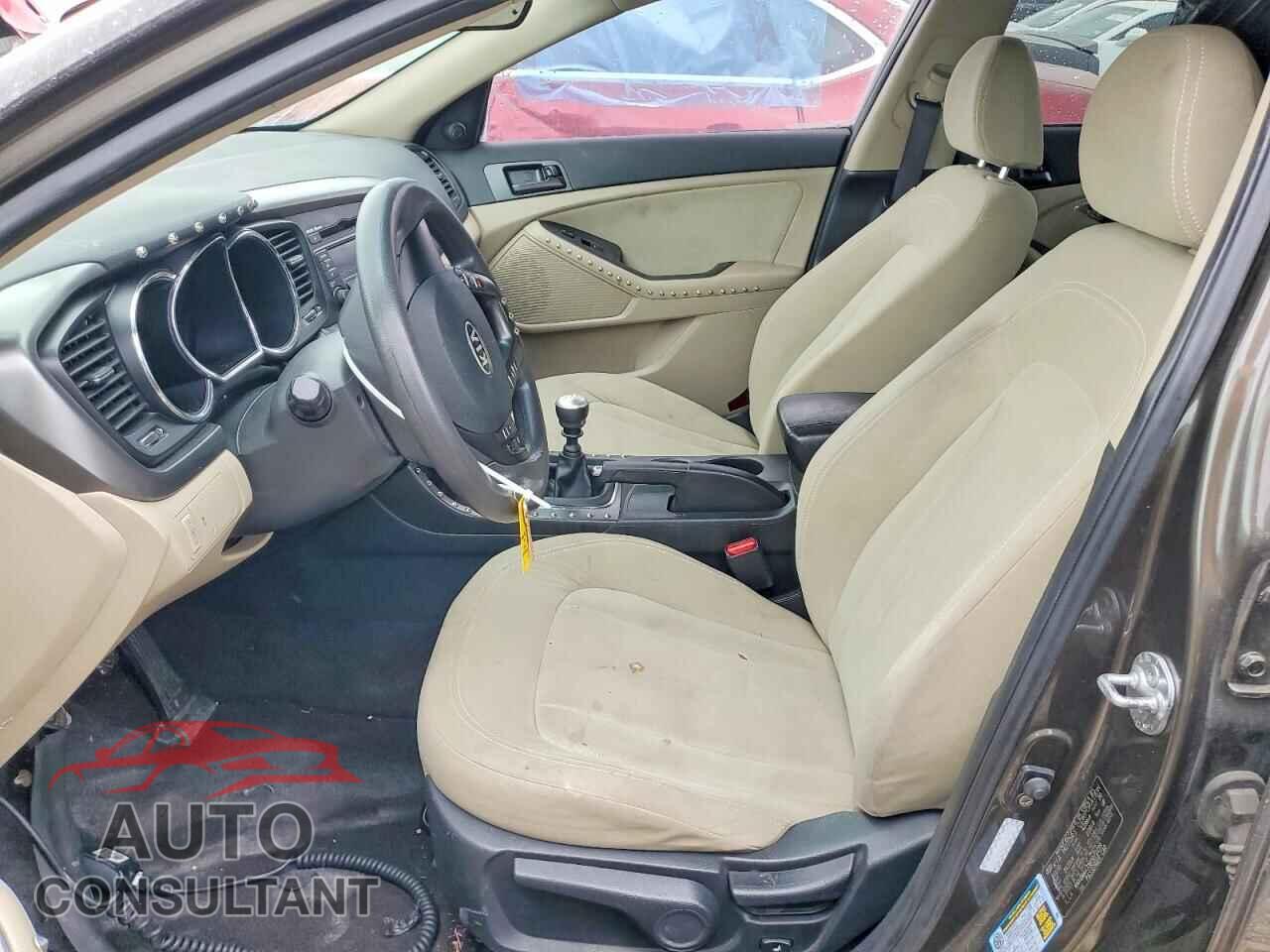 KIA OPTIMA 2011 - KNAGM4A73B5072299
