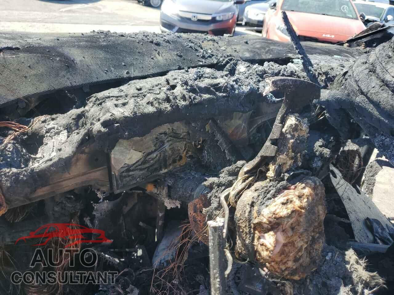 TESLA MODEL X 2023 - 7SAXCBE66PF431309