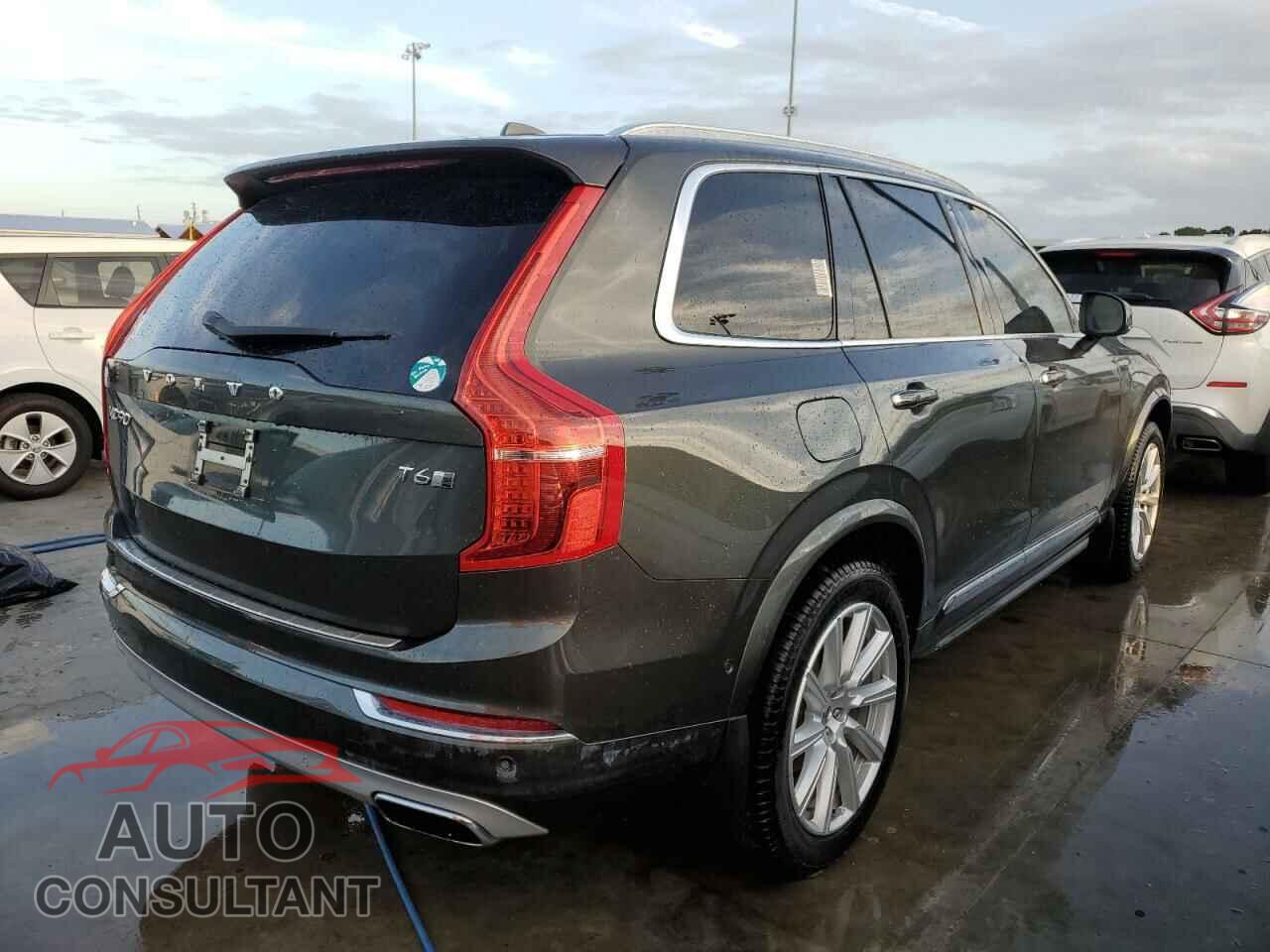 VOLVO XC90 2018 - YV4A22PLXJ1323619