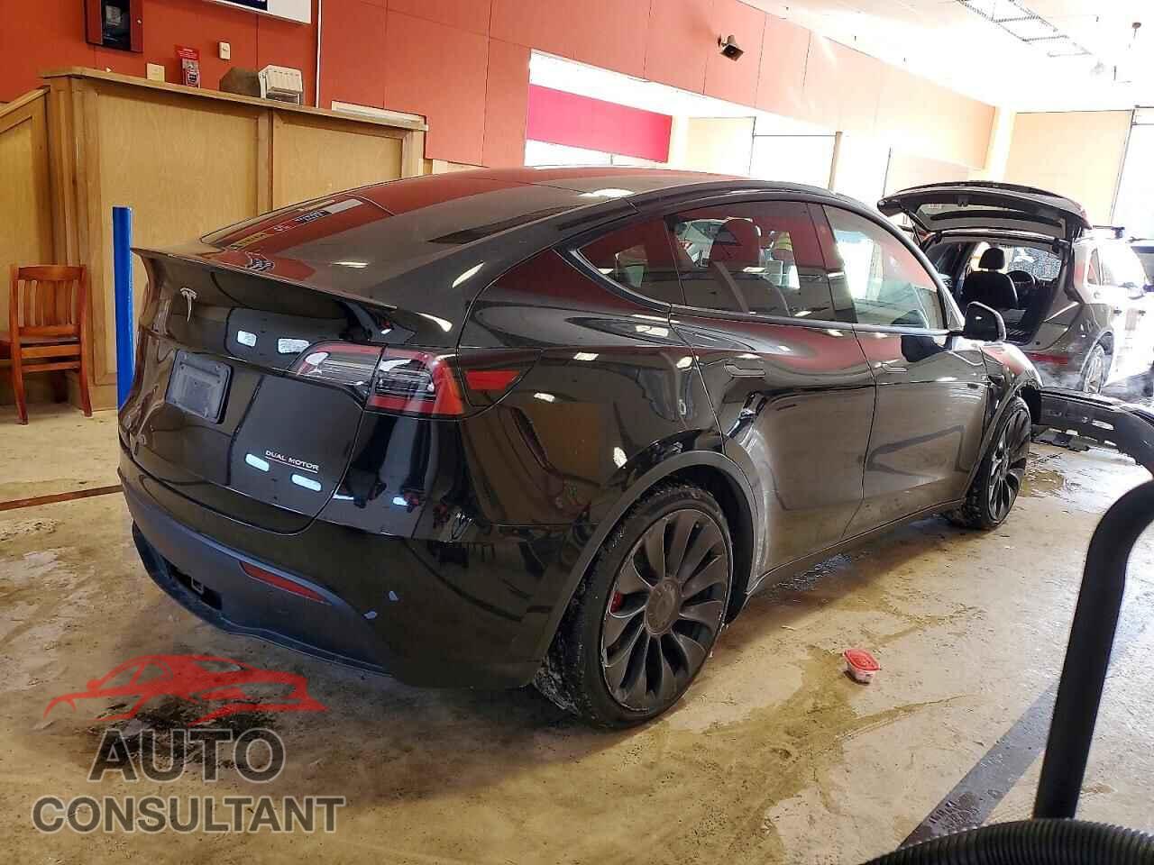 TESLA MODEL Y 2022 - 7SAYGDEF6NF547093