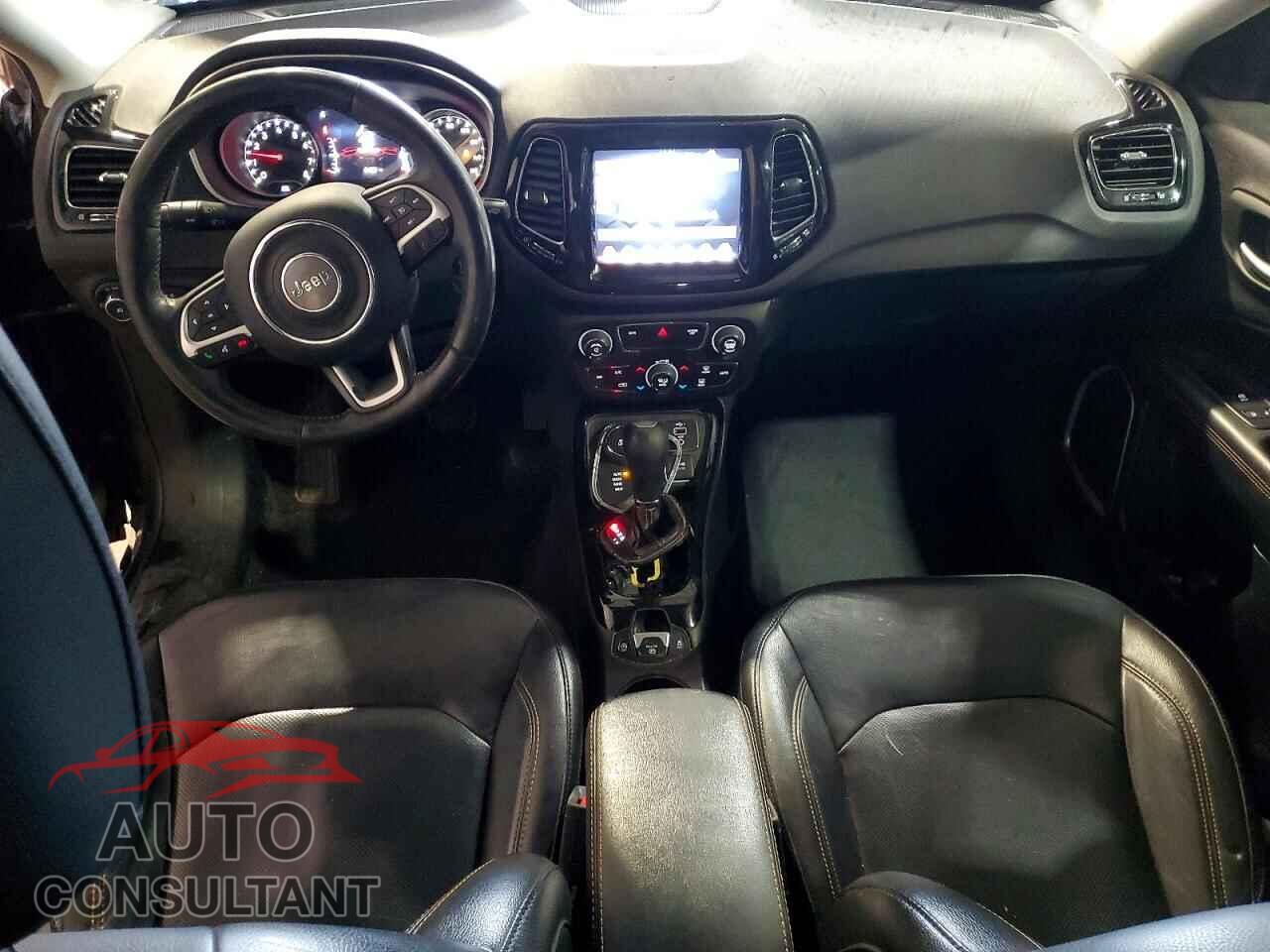 JEEP COMPASS 2019 - 3C4NJDCB4KT683401