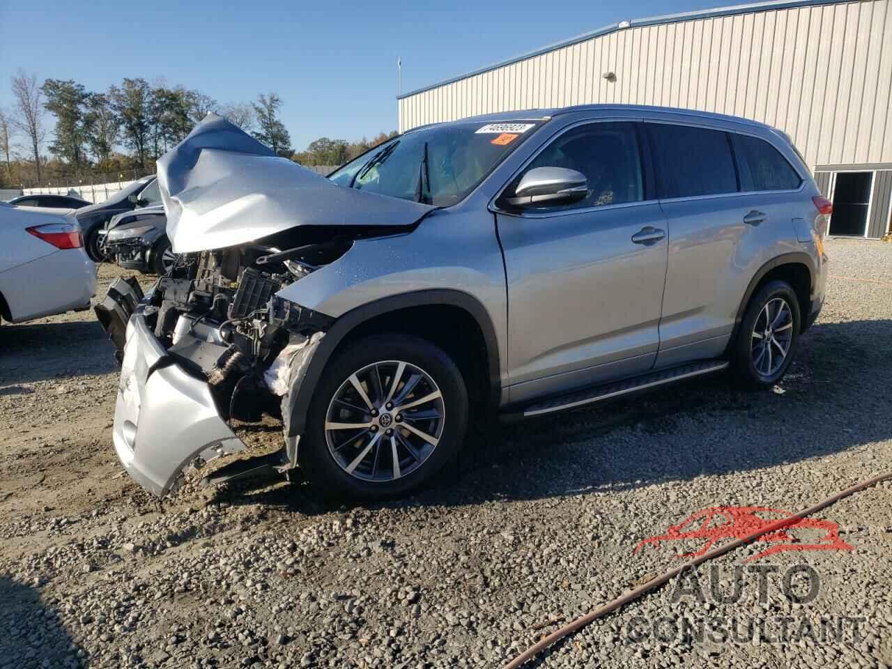 TOYOTA HIGHLANDER 2018 - 5TDKZRFH7JS547734