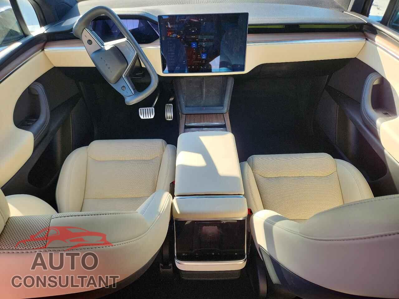 TESLA MODEL X 2025 - 7SAXCBE51SF472284