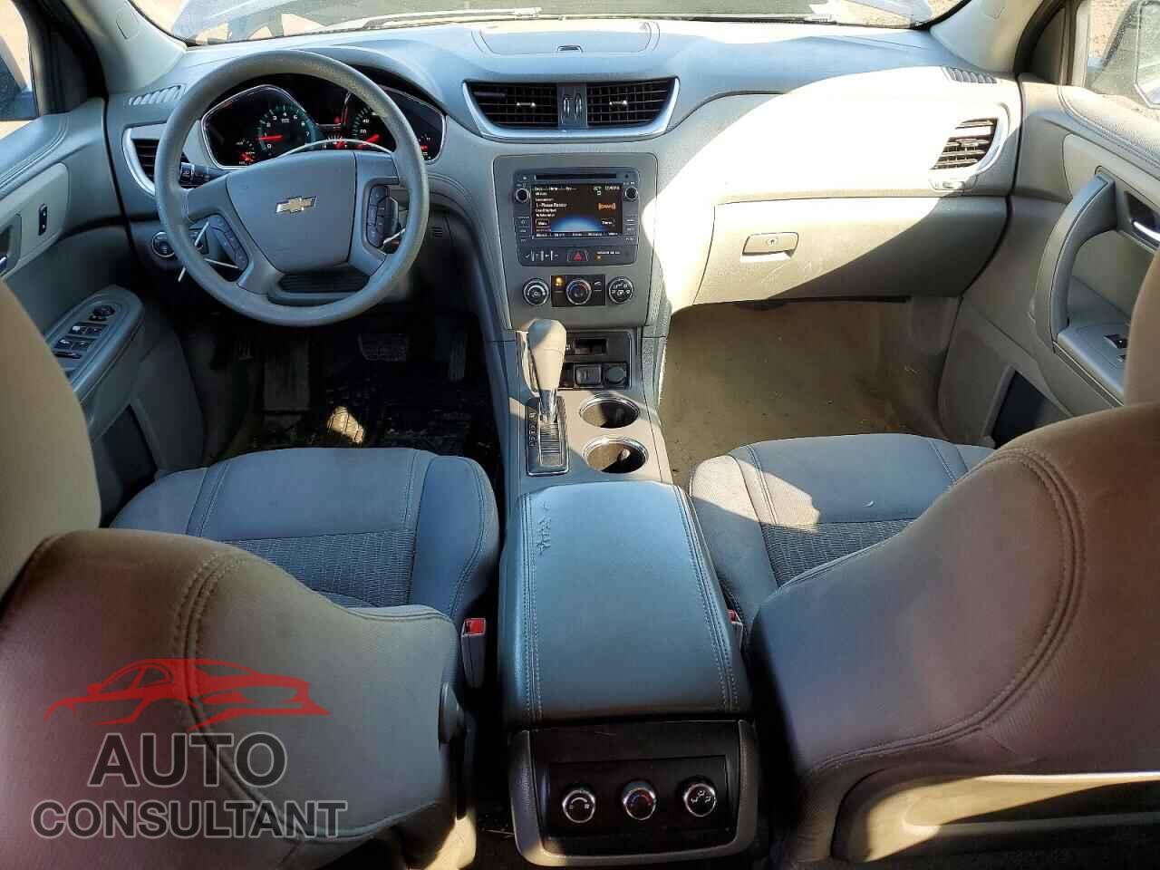 CHEVROLET TRAVERSE 2015 - 1GNKRFED5FJ200069