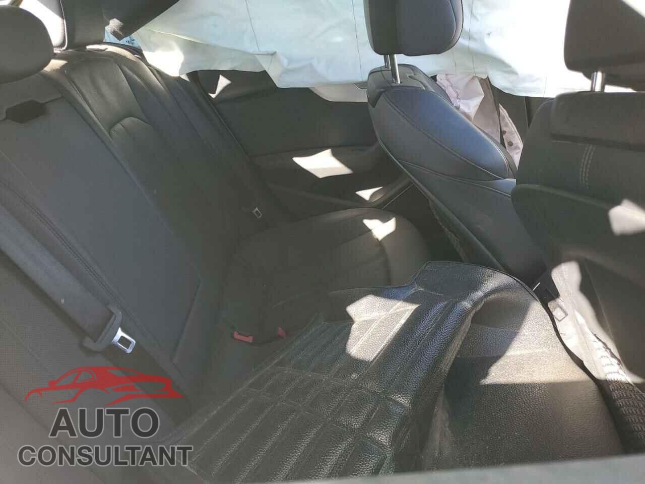 AUDI A5 2018 - WAUFNCF58JA076493