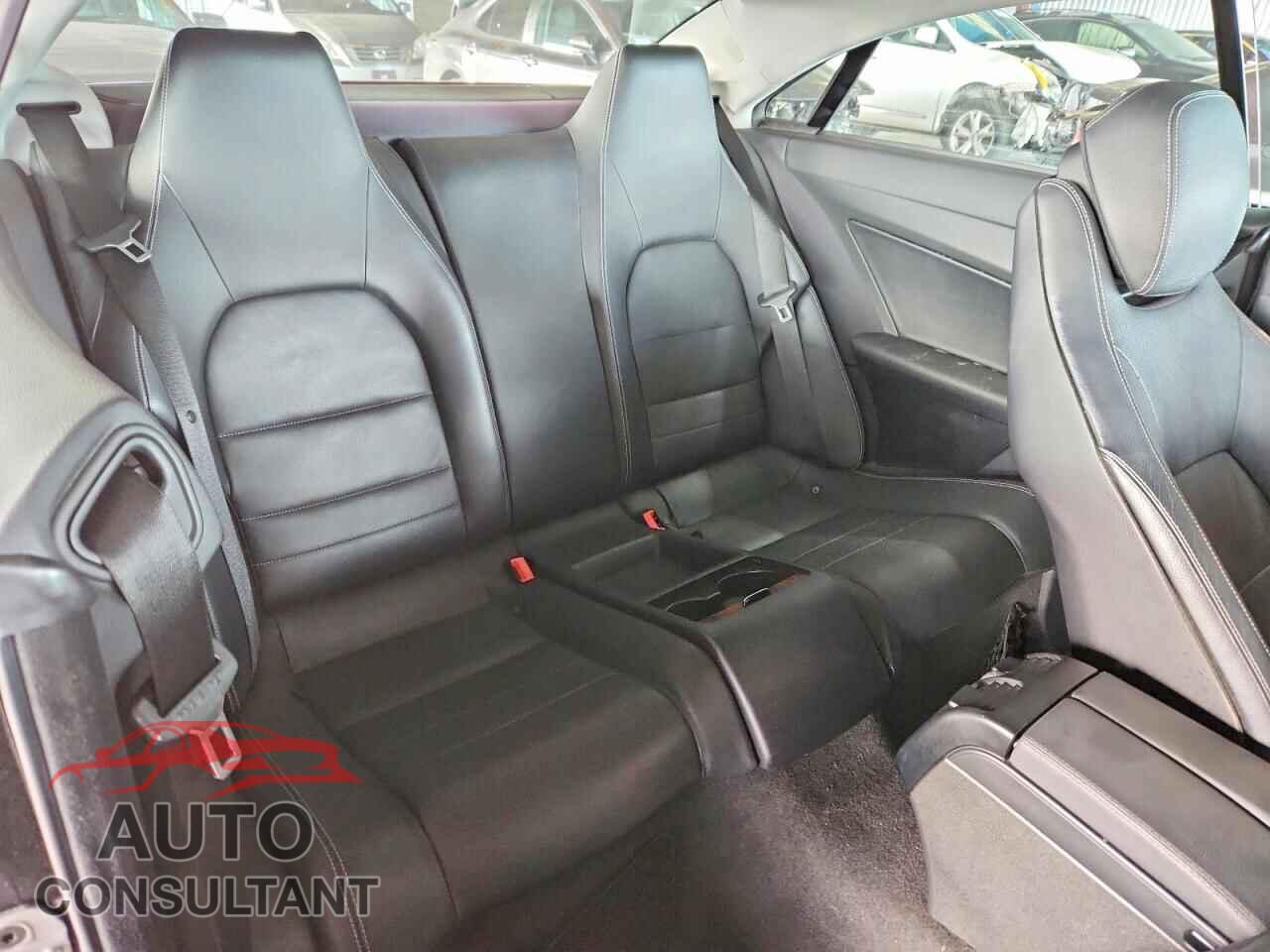 MERCEDES-BENZ E-CLASS 2012 - WDDKJ7DB9CF155325