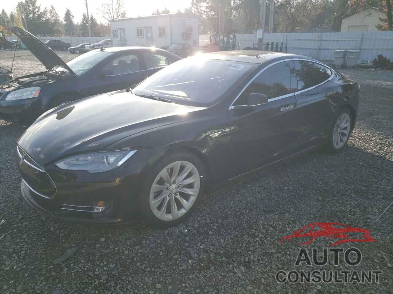 TESLA MODEL S 2015 - 5YJSA1E22FF110824