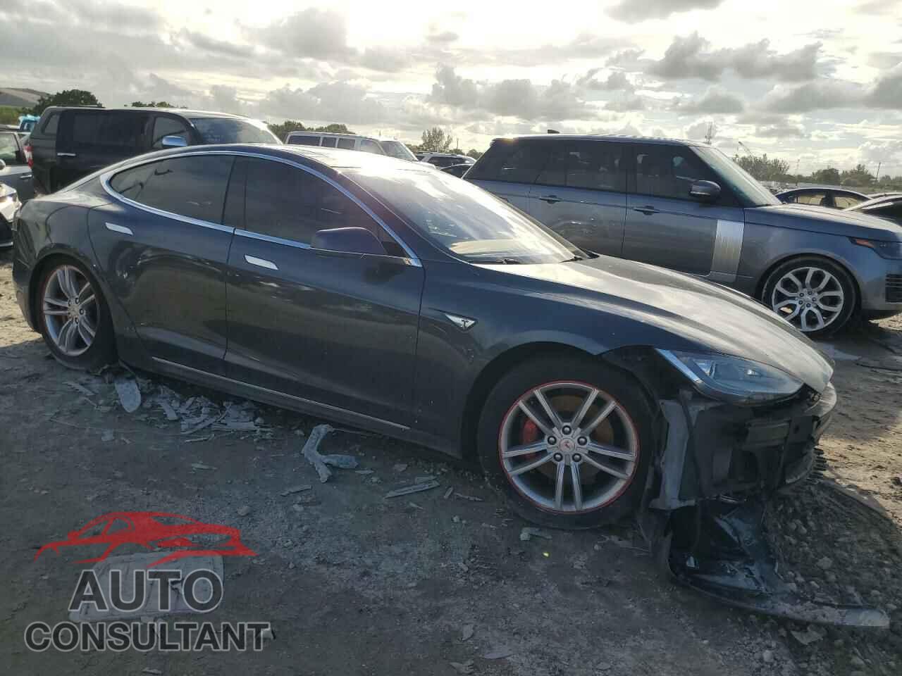 TESLA MODEL S 2014 - 5YJSA1H13EFP54916