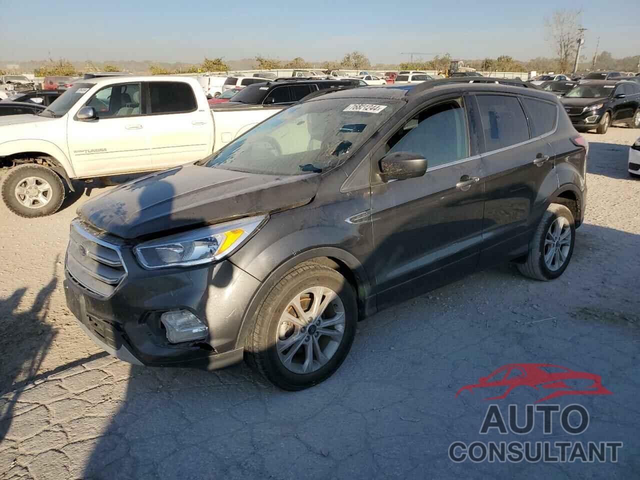 FORD ESCAPE 2018 - 1FMCU0GD9JUC36937