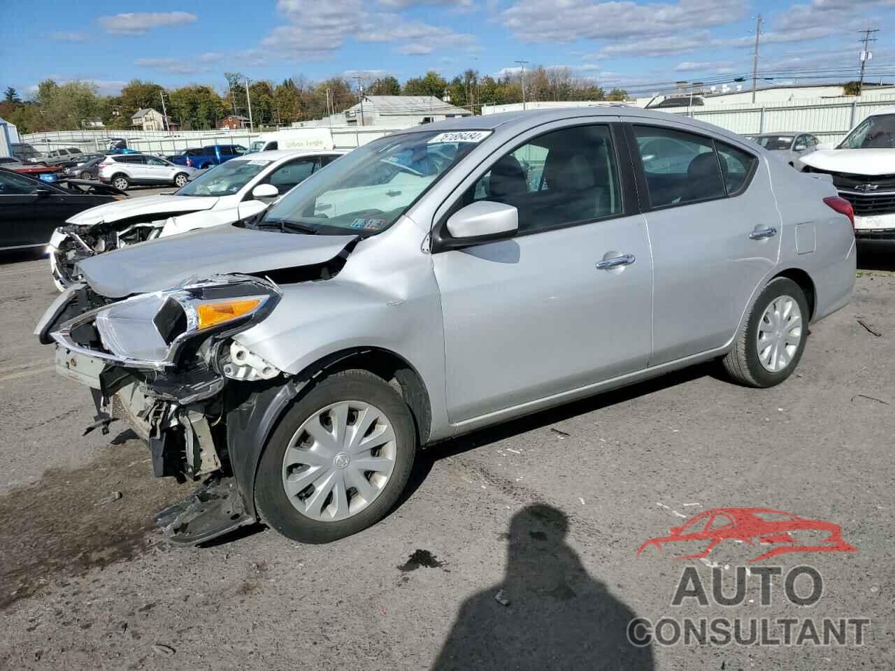 NISSAN VERSA 2019 - 3N1CN7AP7KL852213