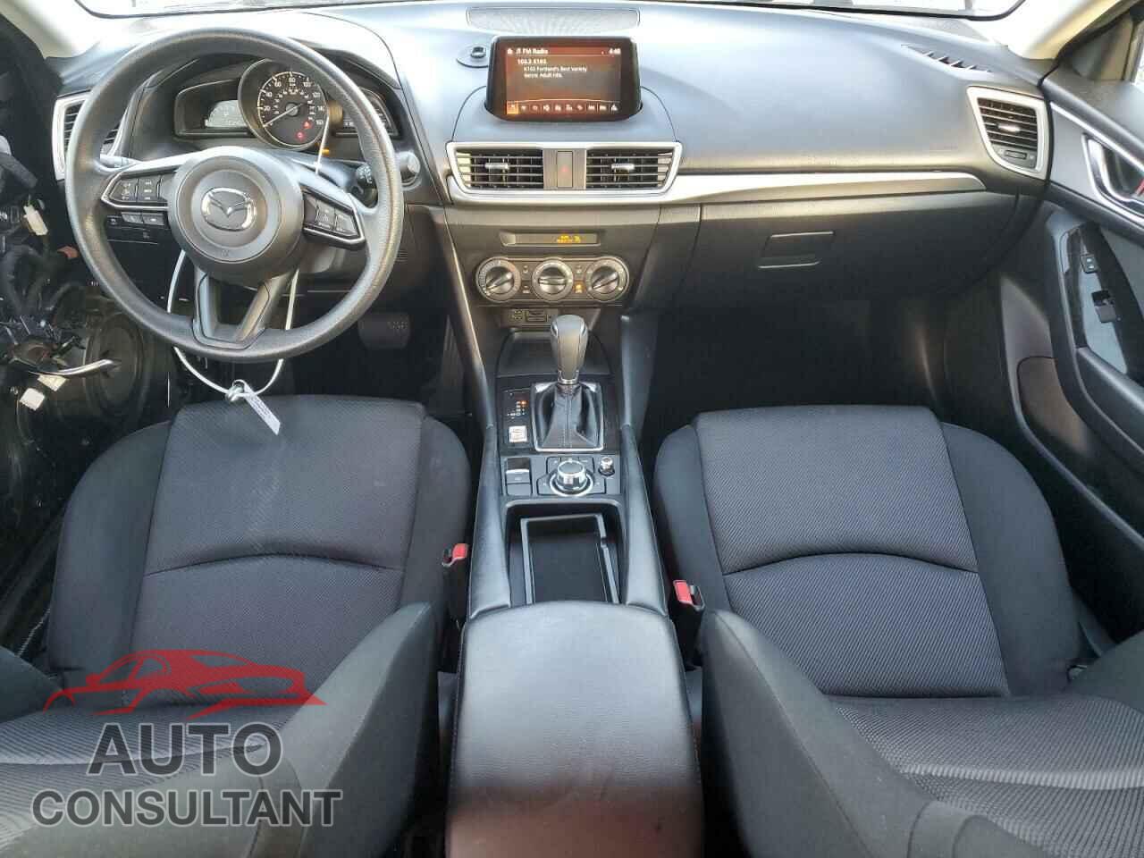 MAZDA 3 2017 - 3MZBN1K75HM100966