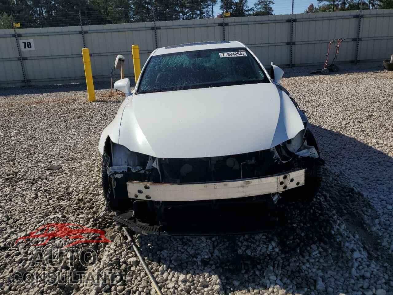 LEXUS IS 2015 - JTHBE1D24F5022475