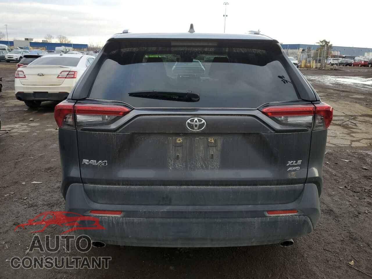 TOYOTA RAV4 2023 - JTMP1RFVXPD094278