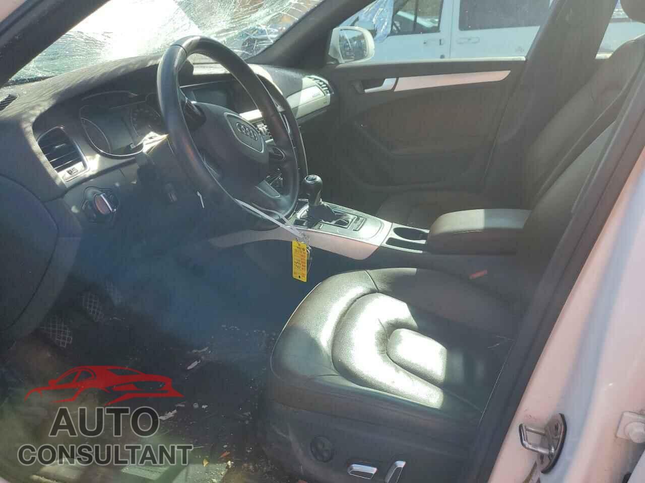 AUDI A4 2014 - WAUDFAFL8EN024951