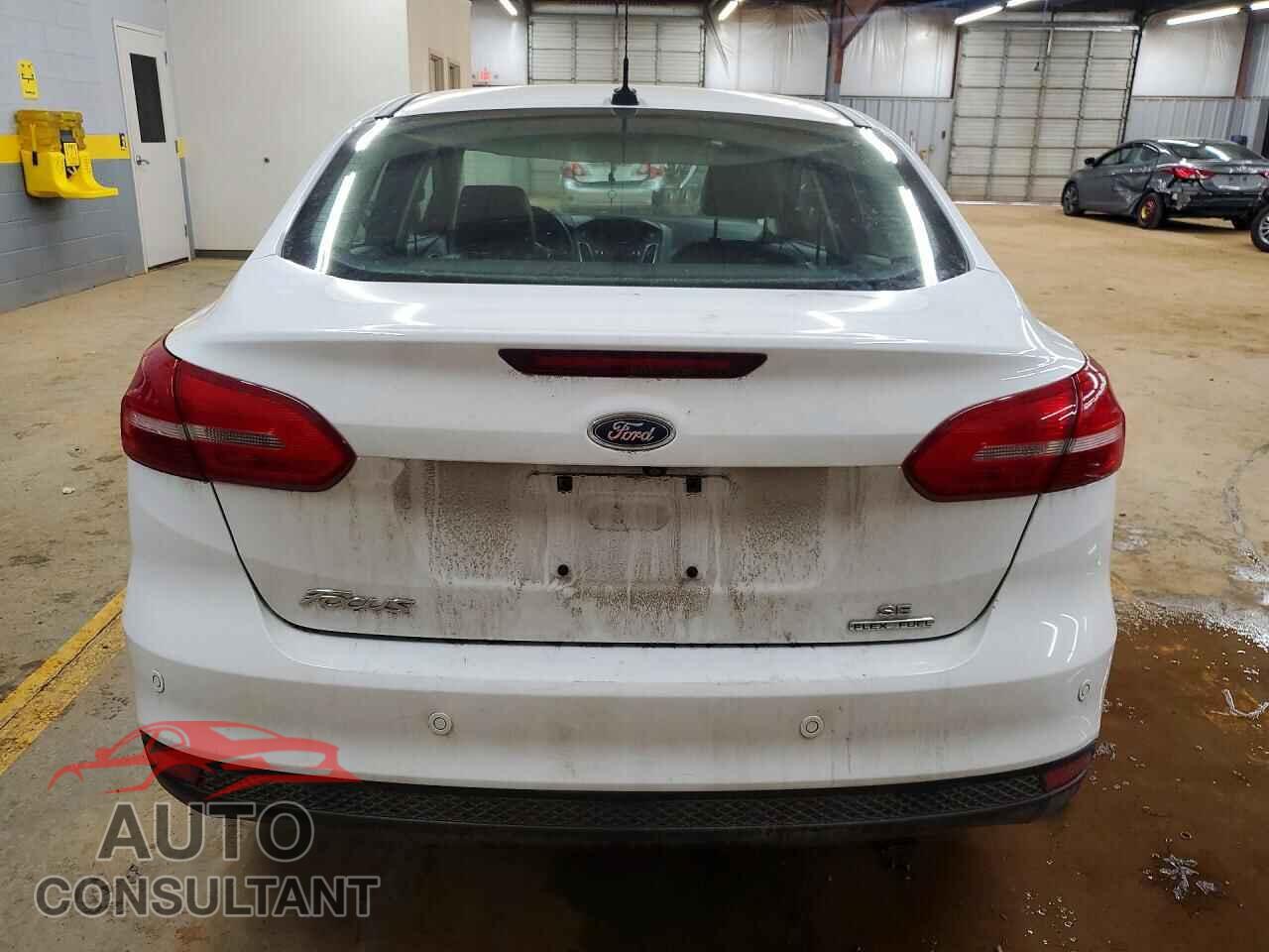 FORD FOCUS 2016 - 1FADP3F21GL309563