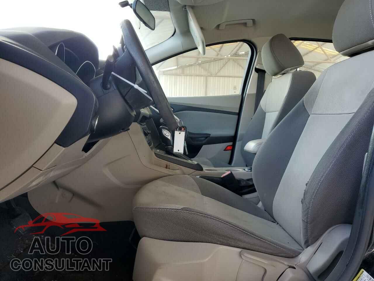 FORD FOCUS 2013 - 1FADP3F25DL274845