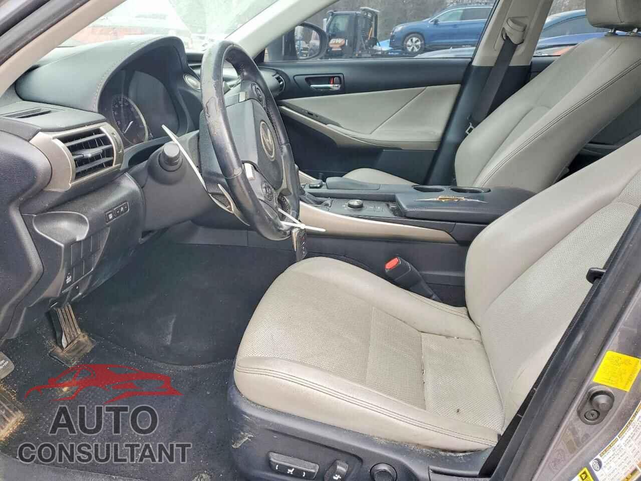 LEXUS IS 2015 - JTHCF1D2XF5020456