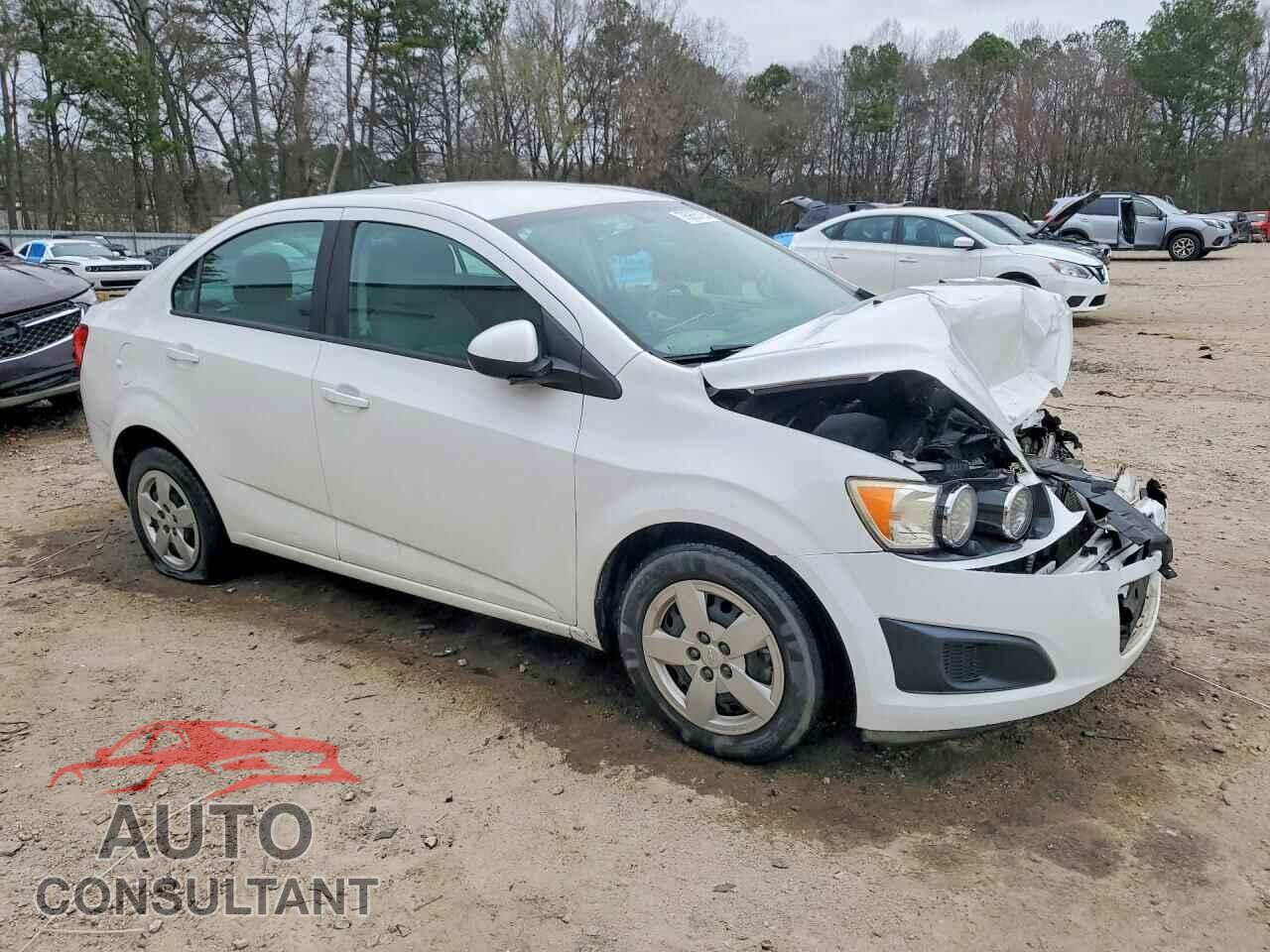 CHEVROLET SONIC 2014 - 1G1JA5SH4E4134326