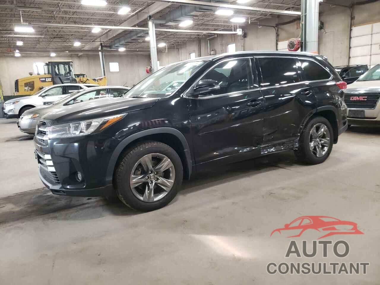 TOYOTA HIGHLANDER 2018 - 5TDDZRFH0JS829884