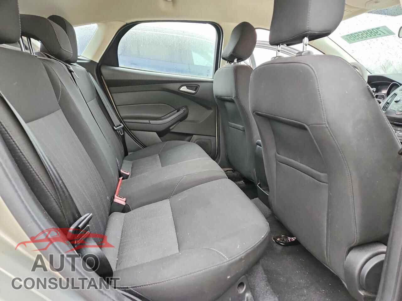 FORD FOCUS 2016 - 1FADP3K20GL203904