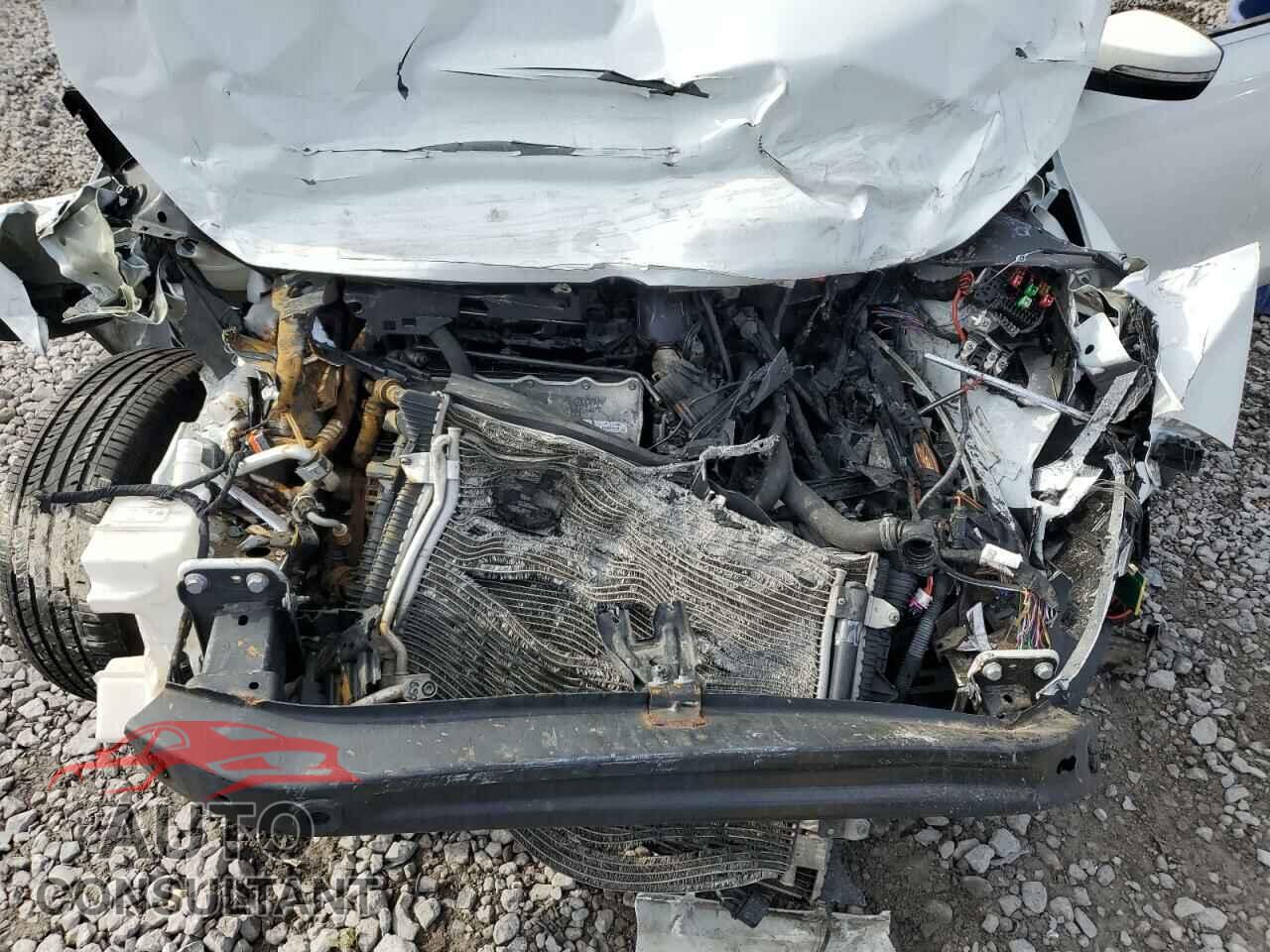 VOLKSWAGEN JETTA 2017 - 3VWDB7AJ0HM313163