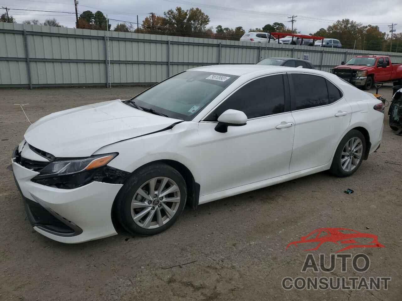 TOYOTA CAMRY 2021 - 4T1C11AK3MU582623