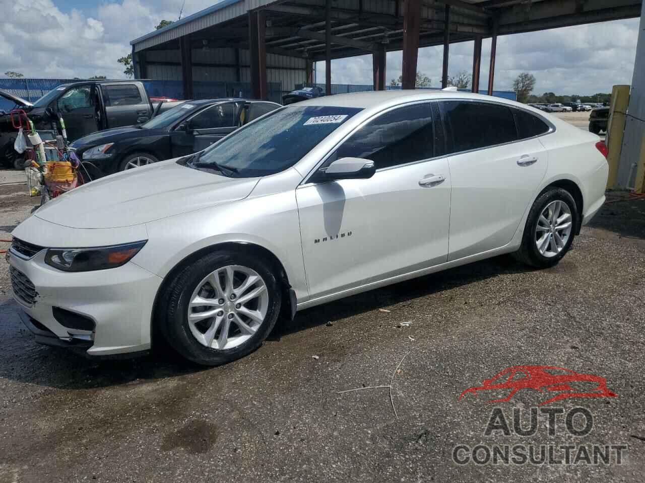 CHEVROLET MALIBU 2017 - 1G1ZE5ST1HF188865