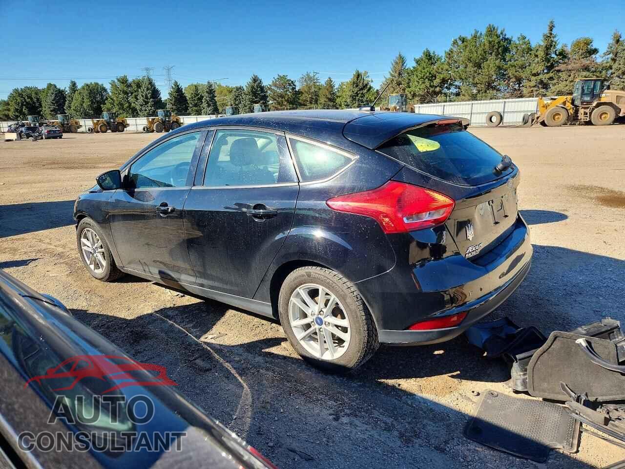 FORD FOCUS 2018 - 1FADP3K26JL310995