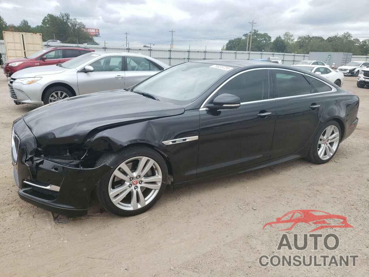 JAGUAR XJ 2017 - SAJWA1C73H8W10544